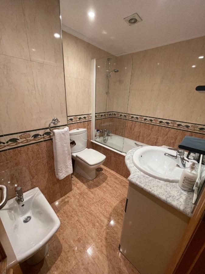 Apartamento Paseo De La Losa Oviedo Bagian luar foto